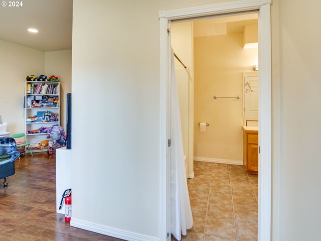 3252 Ne 50TH St, Lincoln City, OR 97367