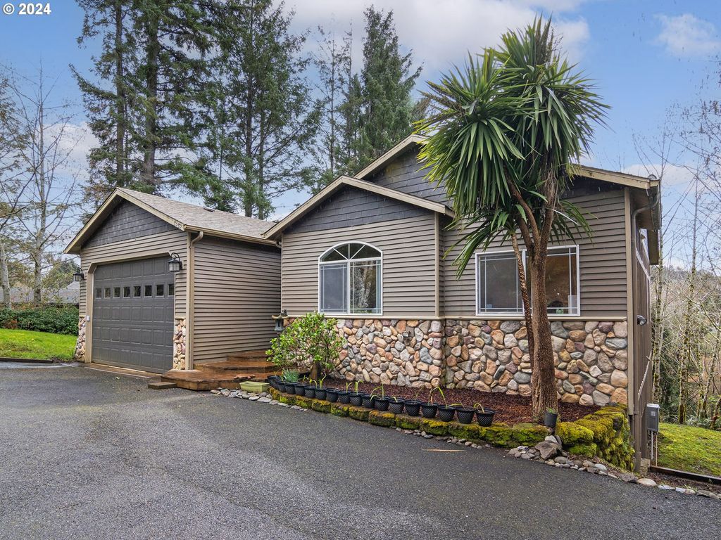 3252 Ne 50TH St, Lincoln City, OR 97367