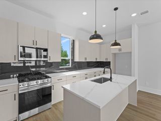 4709 Thornton Villas Lane, Houston, TX 77018