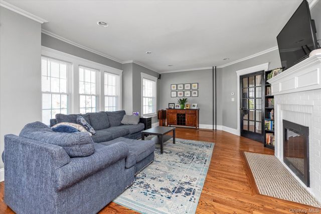 33 Adams Street, East Rockaway, NY 11518