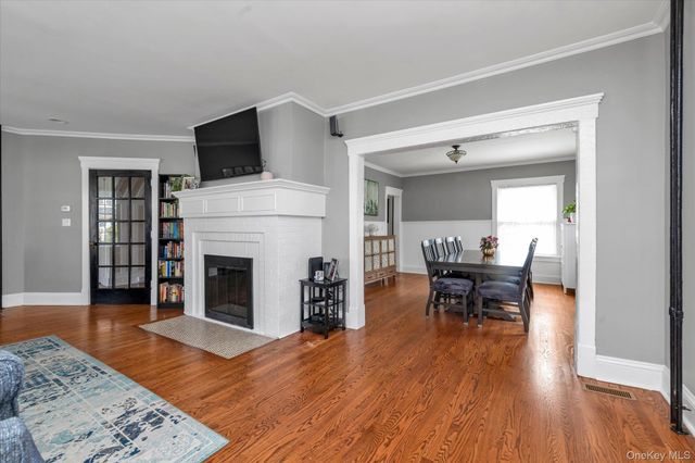 33 Adams Street, East Rockaway, NY 11518