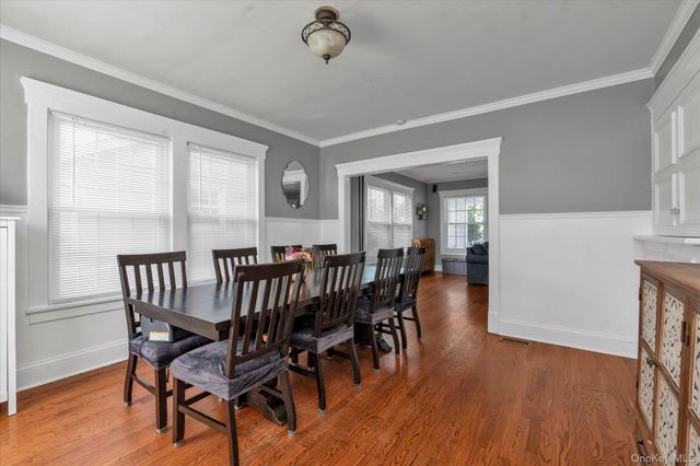 33 Adams Street, East Rockaway, NY 11518