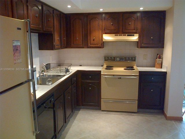7835 Lakeside Boulevard 971, Boca Raton, FL 33434