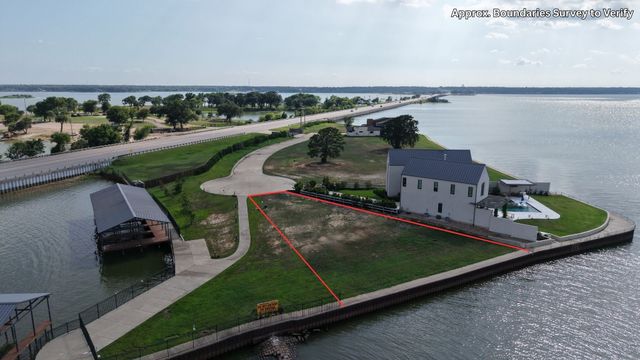 120 Mary Court, Gun Barrel City, TX 75156