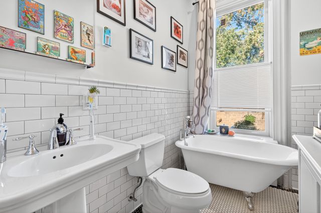 289 Putnam Avenue, New York City, NY 11216