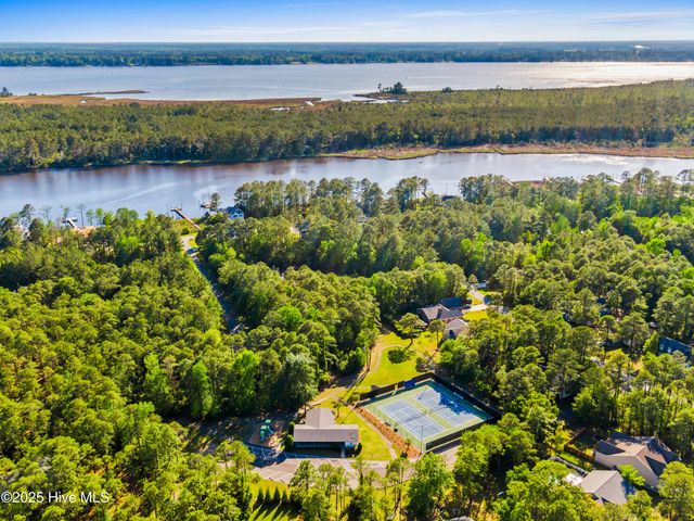 1301 Santa Lucia Drive, New Bern, NC 28560