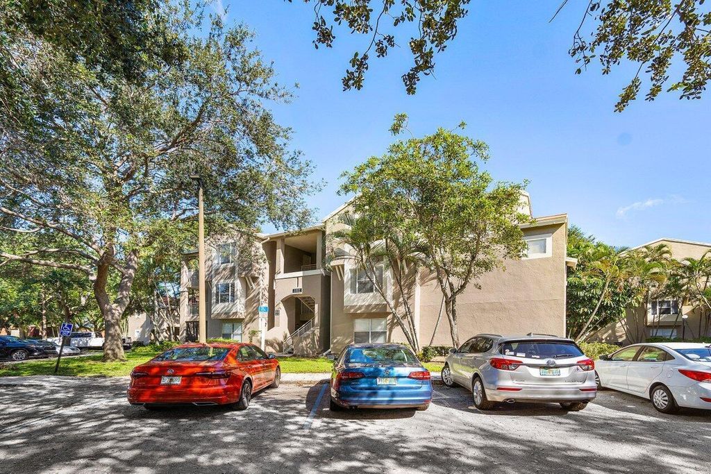 1825 PALM COVE Boulevard 7-306, Delray Beach, FL 33445