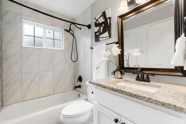 4704 Roundup TRL, Austin, TX 78745