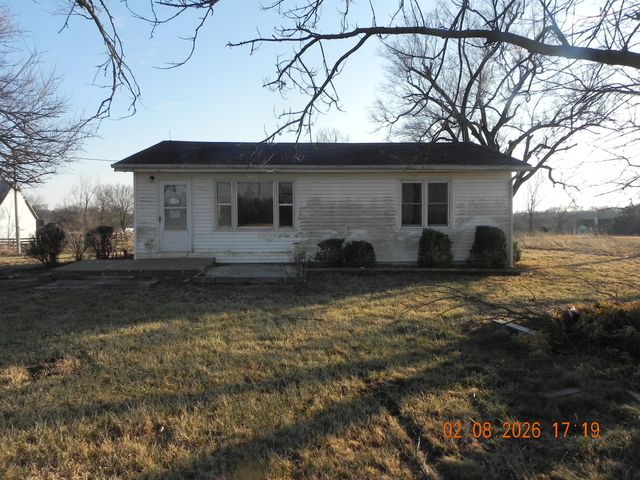 1600 HWY 124, Hallsville, MO 65255