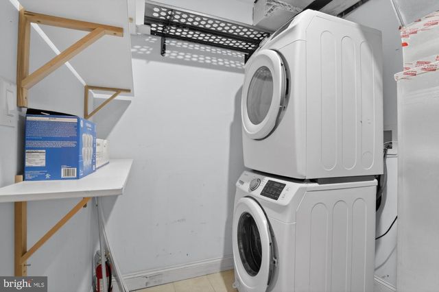 1935 W GEORGE ST, Philadelphia, PA 19130