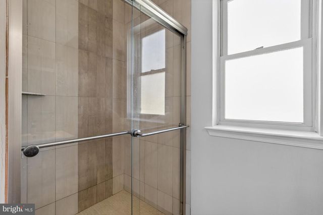 1935 W GEORGE ST, Philadelphia, PA 19130