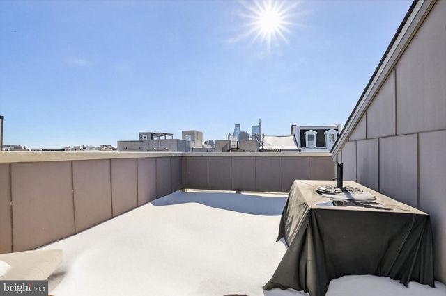 1935 W GEORGE ST, Philadelphia, PA 19130