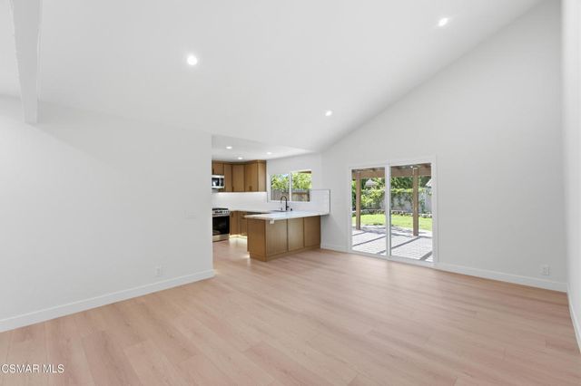 206 Cedar Heights Drive, Thousand Oaks, CA 91360