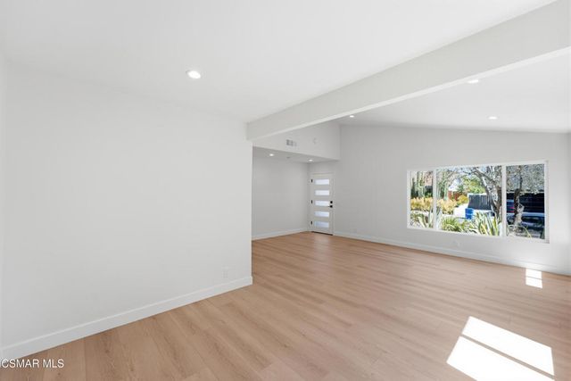 206 Cedar Heights Drive, Thousand Oaks, CA 91360