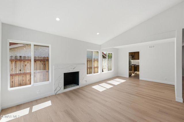 206 Cedar Heights Drive, Thousand Oaks, CA 91360