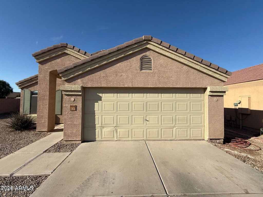 16016 W LARKSPUR Drive, Goodyear, AZ 85338