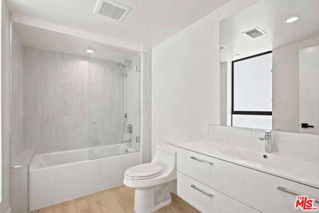 1434 N Poinsettia Place 307, Los Angeles, CA 90046