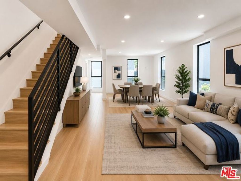 1434 N Poinsettia Place 307, Los Angeles, CA 90046
