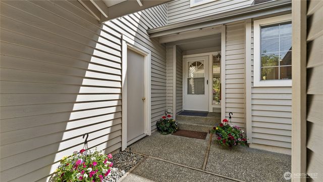 6614 113th Place SE, Bellevue, WA 98006