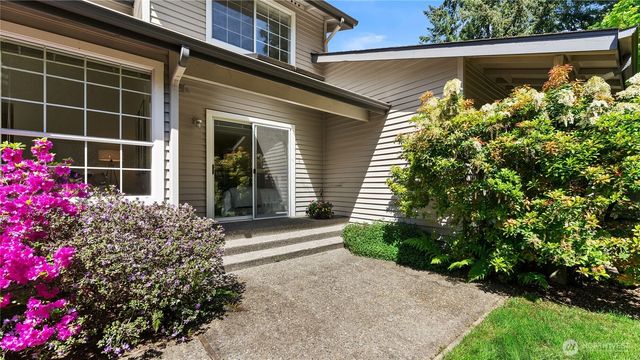 6614 113th Place SE, Bellevue, WA 98006