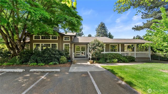 6614 113th Place SE, Bellevue, WA 98006