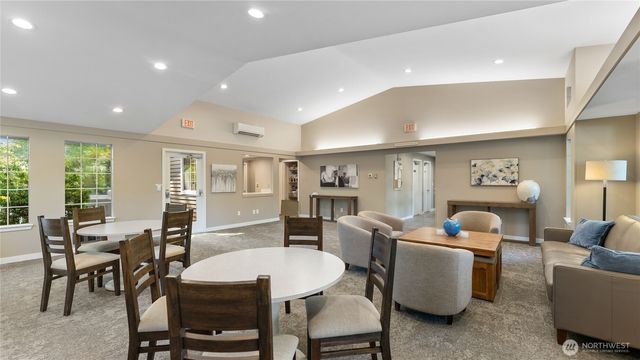 6614 113th Place SE, Bellevue, WA 98006