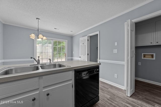300 Lake Road A & B, Greenville, NC 27834