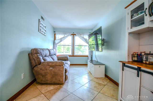 11 Ironwood Drive, Dayton, OH 45449