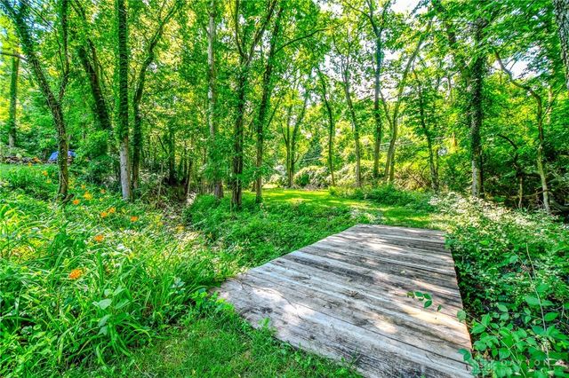 11 Ironwood Drive, Dayton, OH 45449