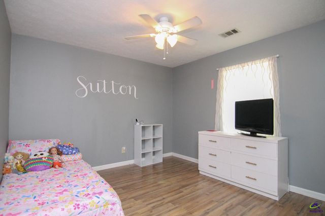 604 Gateway Drive, Bonaire, GA 31005