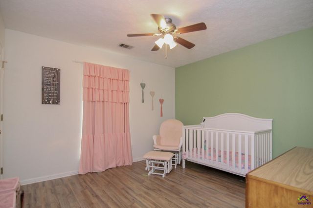 604 Gateway Drive, Bonaire, GA 31005
