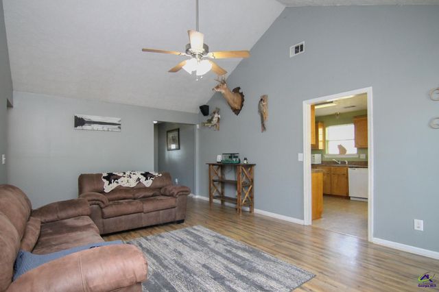 604 Gateway Drive, Bonaire, GA 31005