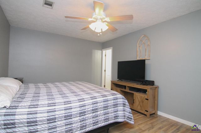 604 Gateway Drive, Bonaire, GA 31005