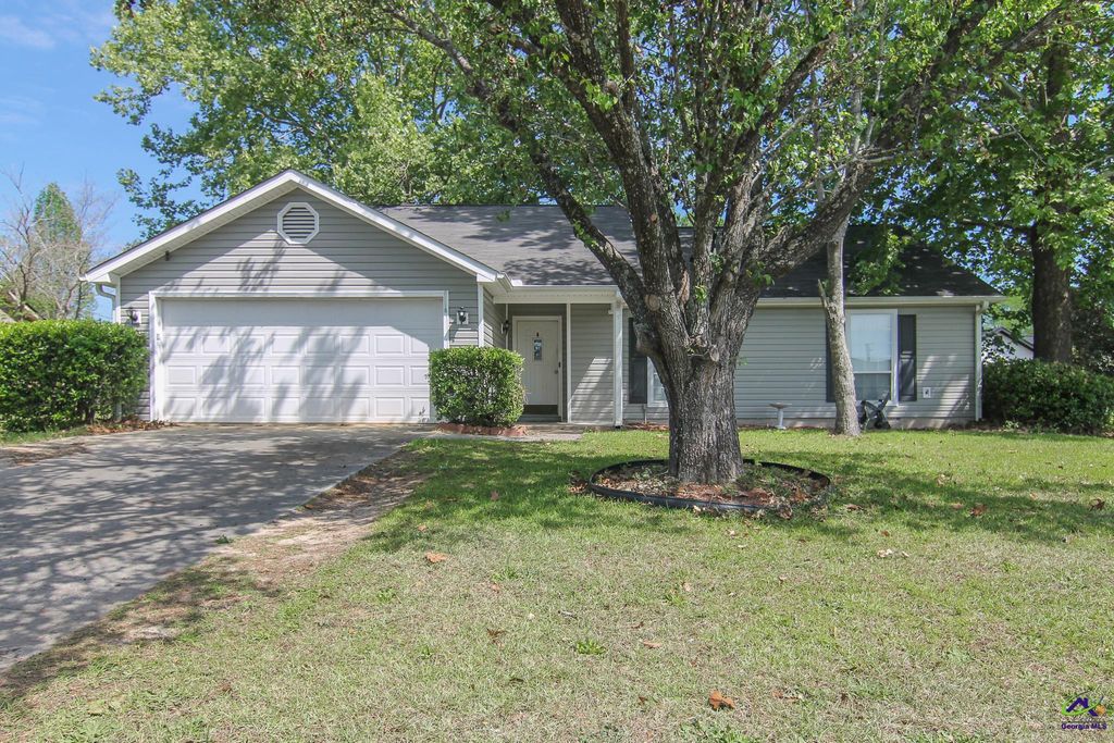 604 Gateway Drive, Bonaire, GA 31005