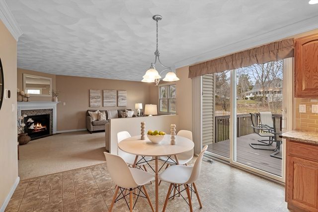 7 Hilltop Drive, Peabody, MA 01960