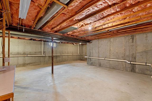 7 Hilltop Drive, Peabody, MA 01960