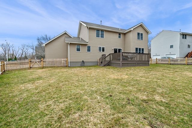 7 Hilltop Drive, Peabody, MA 01960