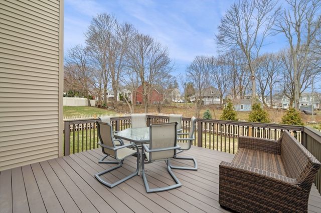7 Hilltop Drive, Peabody, MA 01960