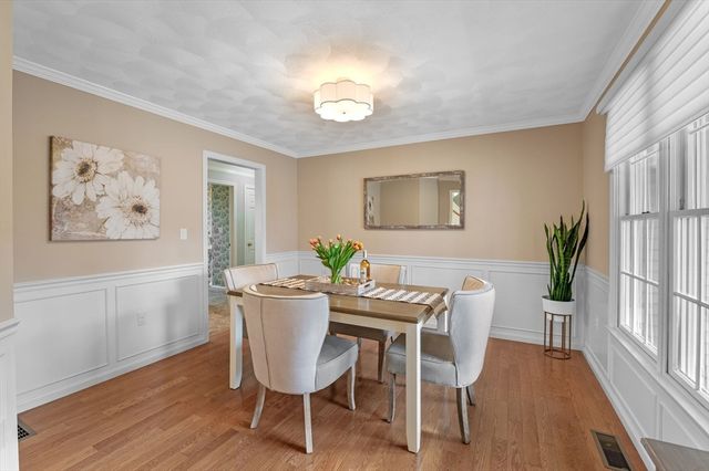 7 Hilltop Drive, Peabody, MA 01960