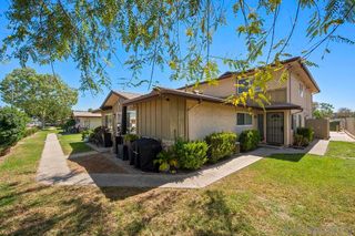 9837 Mission Gorge 3, Santee, CA 92071