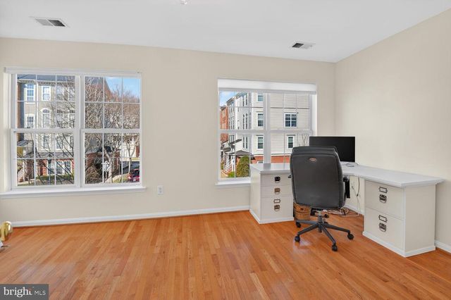 20 GOLDEN ASH WAY, Gaithersburg, MD 20878