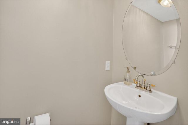 20 GOLDEN ASH WAY, Gaithersburg, MD 20878