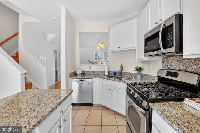 20 GOLDEN ASH WAY, Gaithersburg, MD 20878