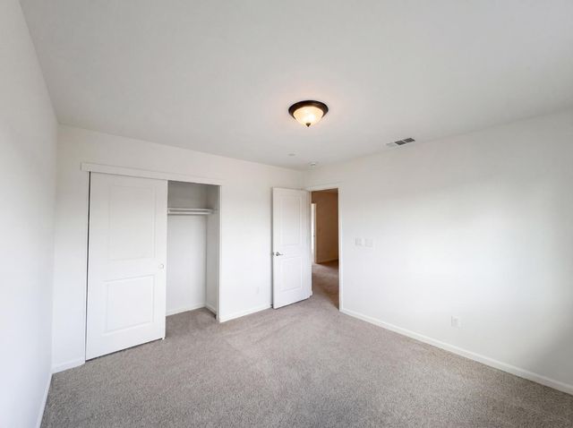 251 Sugnet Way, Sacramento, CA 95838