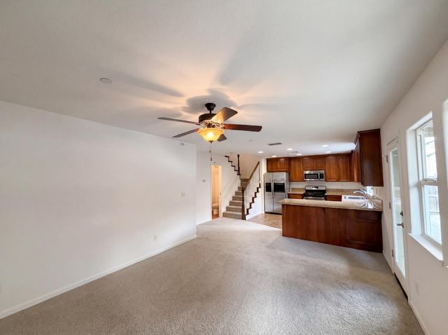 251 Sugnet Way, Sacramento, CA 95838