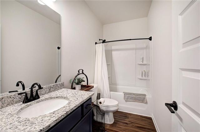 402 Perth Drive, Cartersville, GA 30121