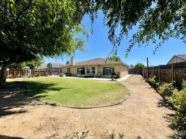 5510 Lombardy Court, Bakersfield, CA 93308