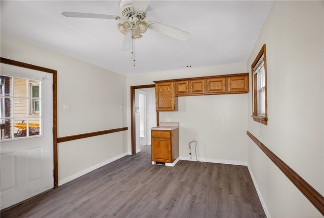 906 1st St, Mckees Rocks, PA 15136