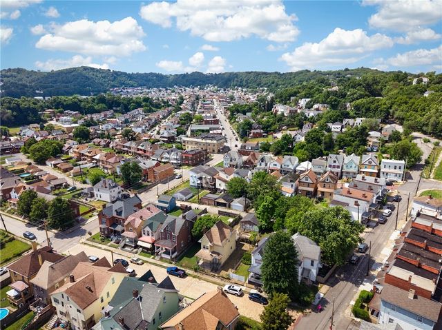 906 1st St, Mckees Rocks, PA 15136