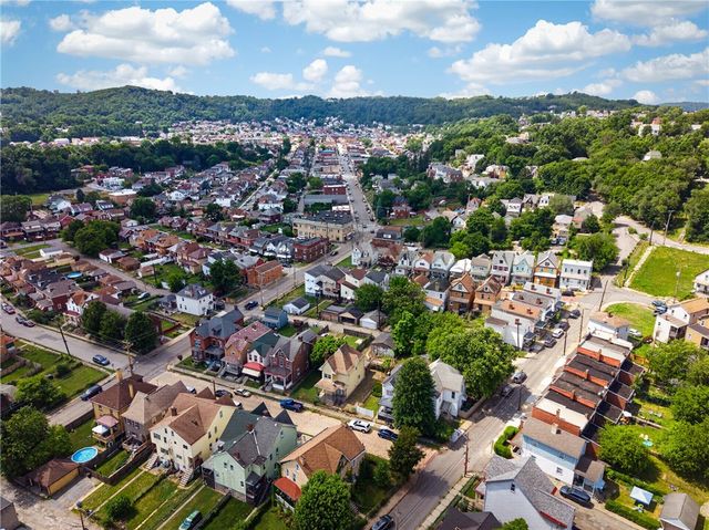 906 1st St, Mckees Rocks, PA 15136